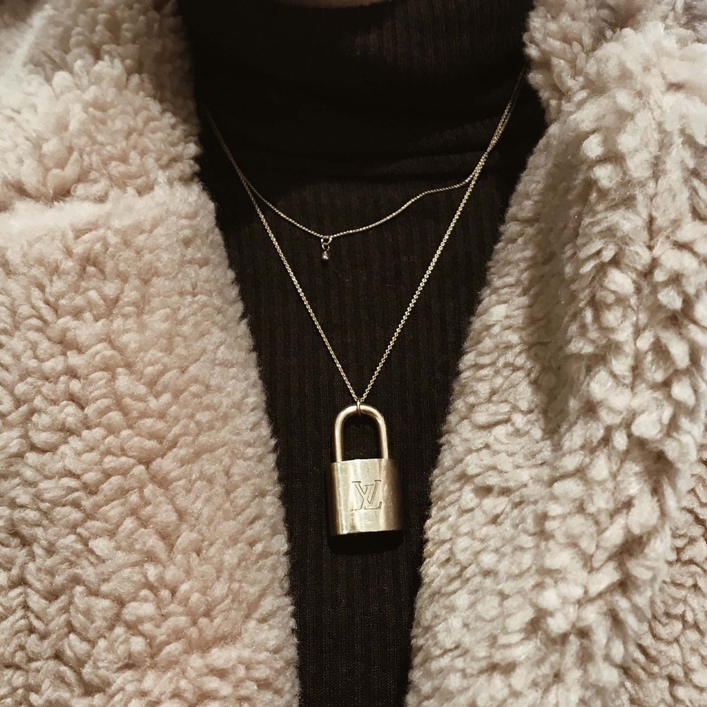 Shop Louis Vuitton Crazy in lock earrings set M00395 by msParis  BUYMA