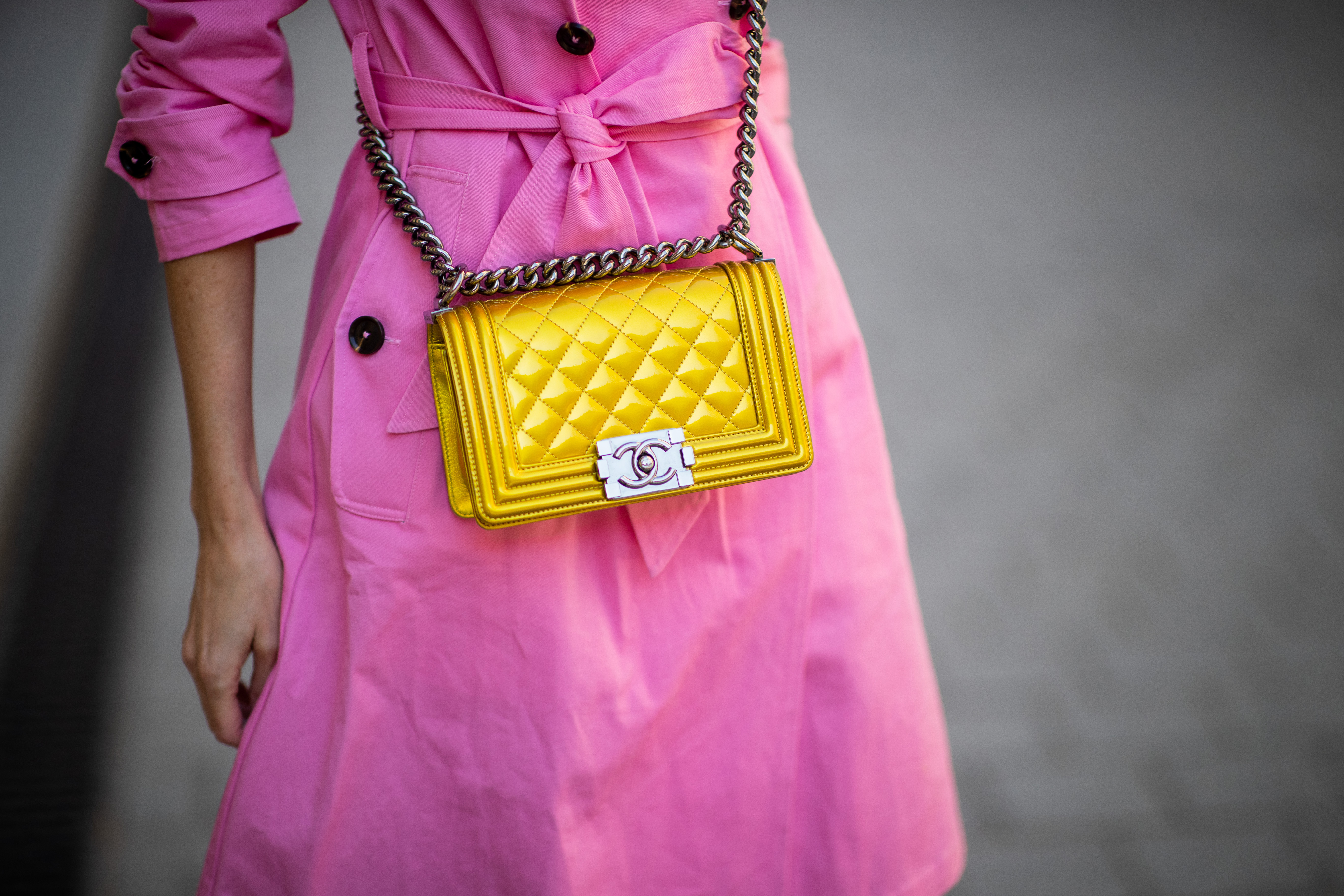 Sådan spotter du en falsk Chanel taske | The Archive