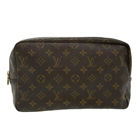 lv trousse toilette 23