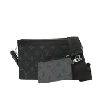 Black Canvas Louis Vuitton Reverie