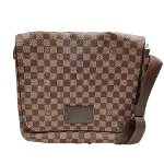 Brown Canvas Louis Vuitton Brooklyn