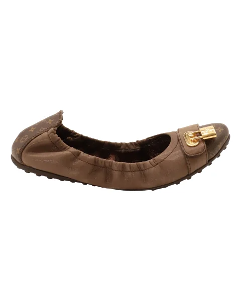 Brown Leather Louis Vuitton Flats