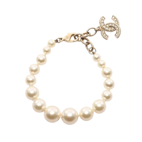 White Pearl Chanel Necklace