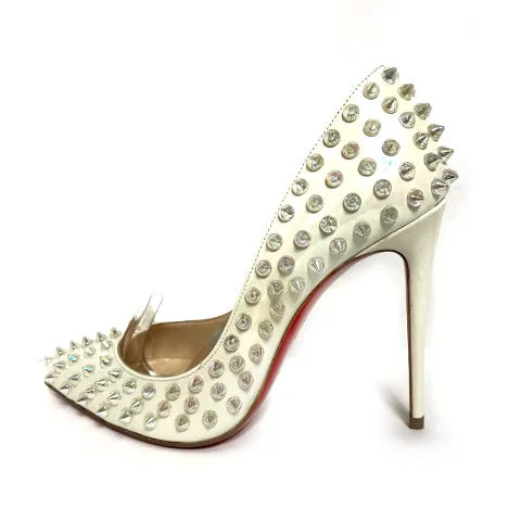 christian louboutin court shoes