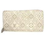 White Canvas Louis Vuitton Wallet