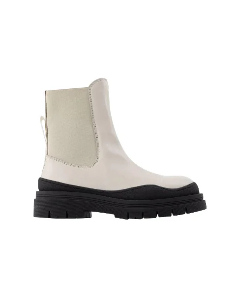 White Leather Chloé Boots