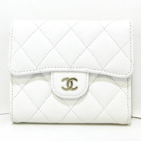 White Leather Chanel Wallet