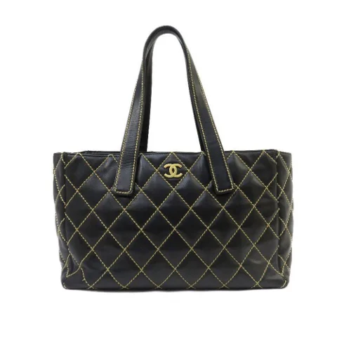 Chanel Totes | Discover Chanel Bags for Women