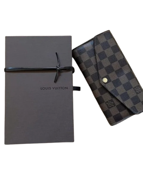 Brown Leather Louis Vuitton Wallet