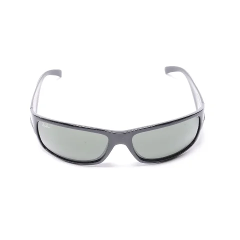 Black Plastic Ray-Ban Sunglasses