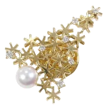 Gold Metal Mikimoto Brooch